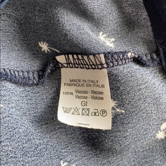 Brandy Melville palm tree blouse - Picture 5 of 5